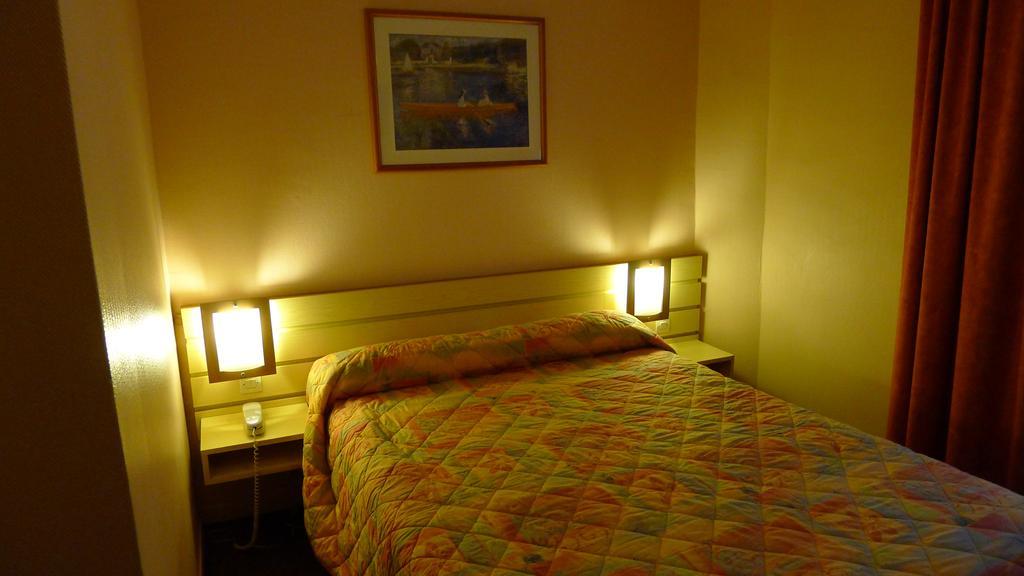 Hotel Le Pigalle, A Member Of Design Parigi